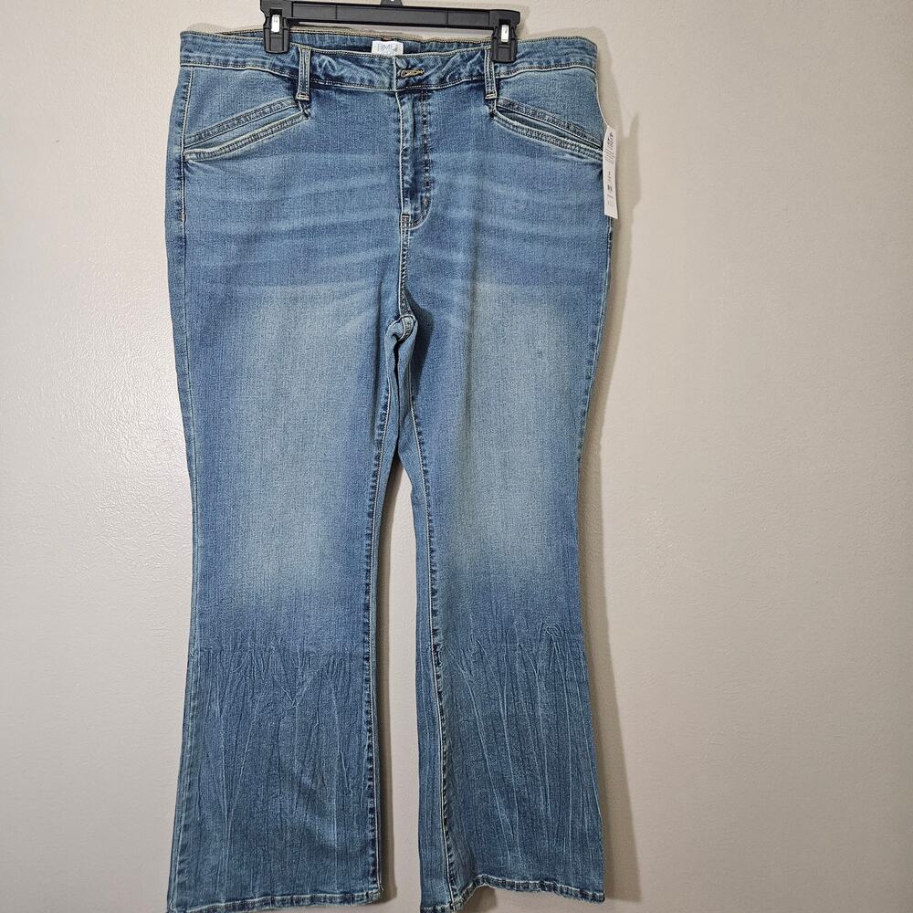 Time and Tru Women's High Rise Flare Jeans Size 20 Regular Medium Wash Denim NWT